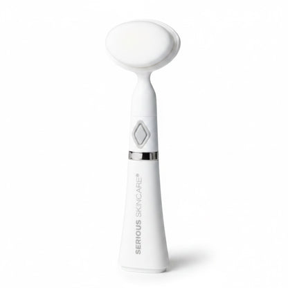 Ultra-soft ultrasonic facial cleansing tool with 80,000 micro-fine sonic bristles for deep cleansing, smoother skin and a refreshed complexion.
