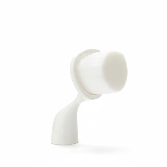 Ultra-soft ultrasonic facial cleansing tool with 80,000 micro-fine sonic bristles for deep cleansing, smoother skin and a refreshed complexion.